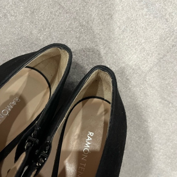 [8.5]RamonTenza Black Women's Pointy Suede Leather Ankle Heels Boots - Picture 6 of 8